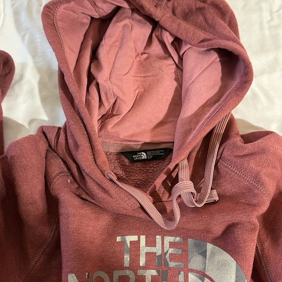 The North Face Hoodie. - Picture 2 of 2